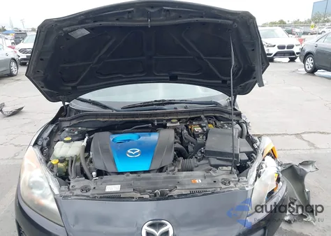 2013 Mazda Mazda3 I Sport из США, поврежденный, VIN JM1BL1UP2D1847826